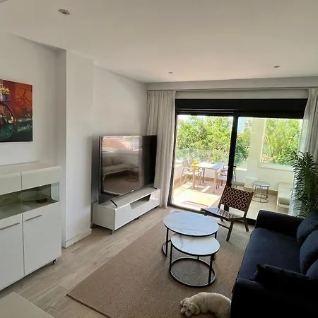 Apartment With Little Saltpool